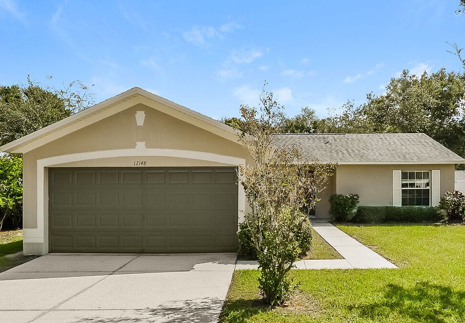 1st image of 12148 Woodglen Cir