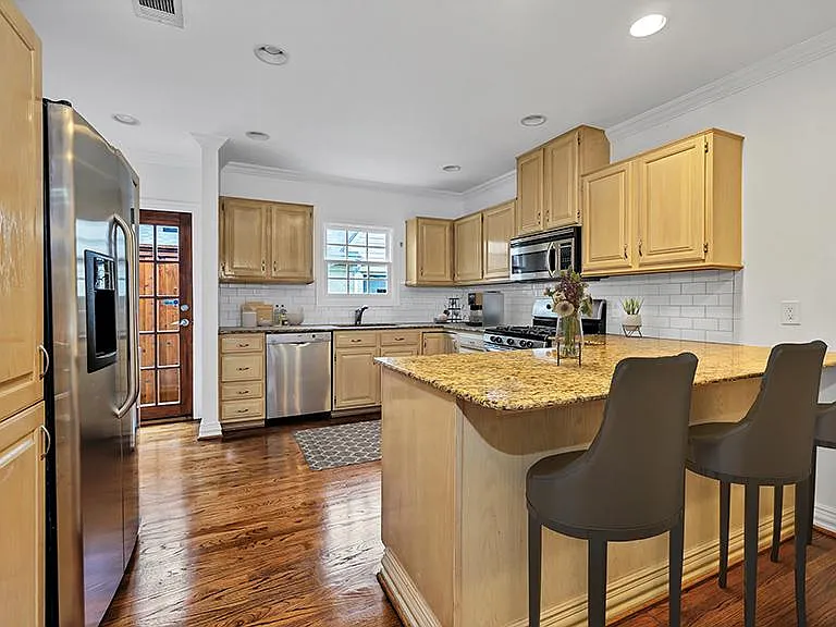 5604 Martel Ave — Photo 4