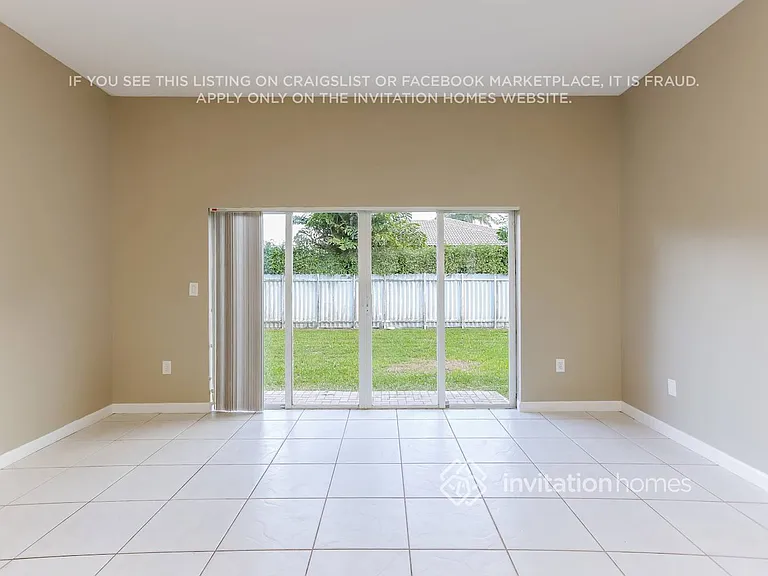 15220 SW 10th St — Photo 7