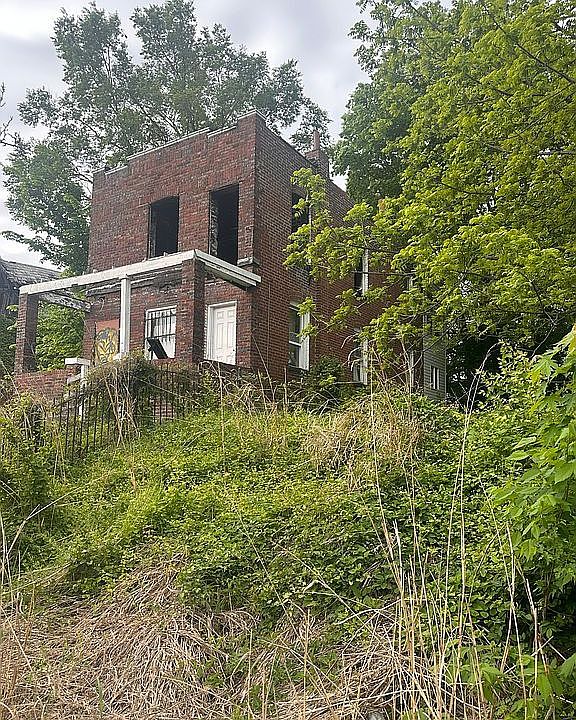 2nd image of 4208 Cook Ave