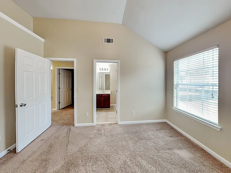 618 Maltese Dr — Photo 12