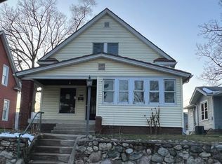 829 S 24th St, South Bend, IN 46615