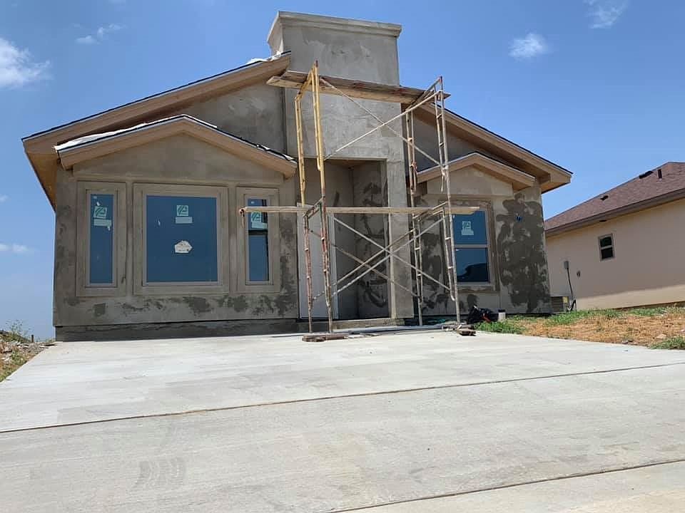 1st image of 1614 Doctora Eve Perez Ln