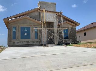 1614 Doctora Eve Perez Ln, Laredo, TX 78046