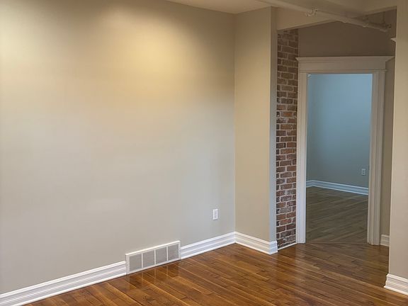 2nd image of 197 Virginia St #2B