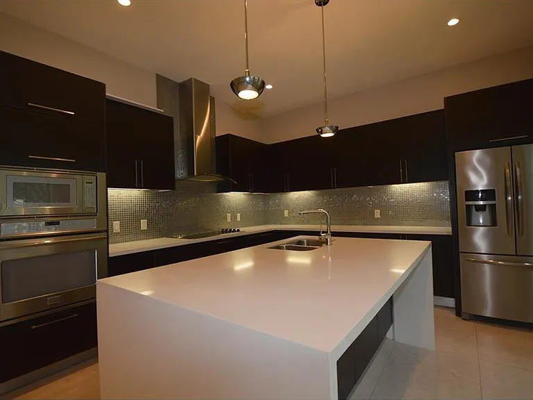3600 Denia Ct — Photo 11