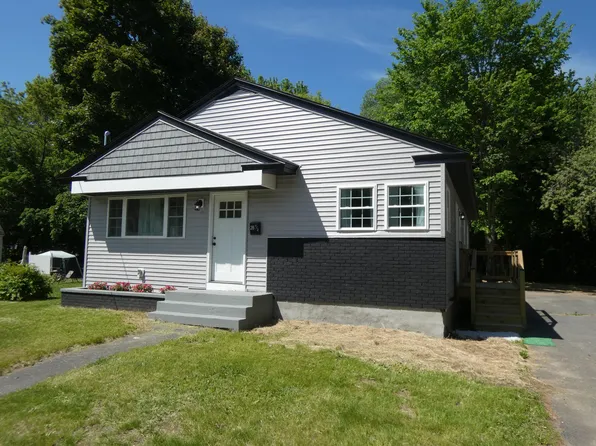 28.5 Elm Street, Fairfield, ME 04937
