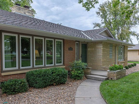 2nd image of 108 Countryside Dr
