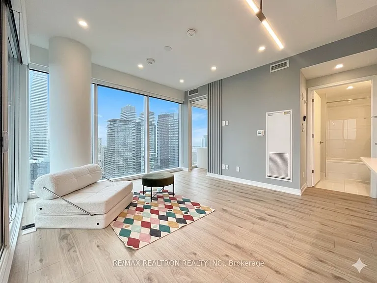 3 Gloucester St #4601 — Photo 6