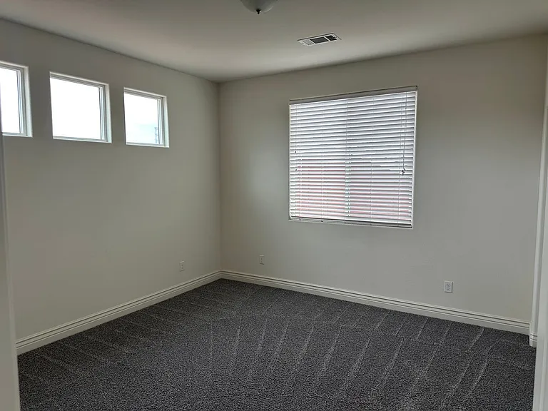 260 Waterfall Rd — Photo 20
