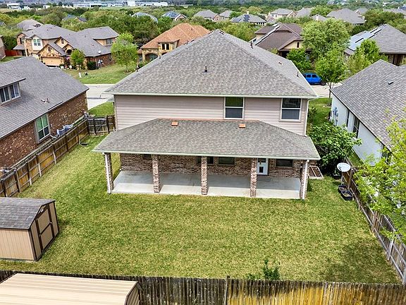 5th image of 804 Valentino Dr