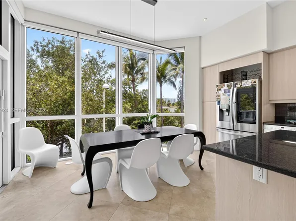 16500 Collins Ave #Townhouse 9, Sunny Isles Beach, FL 33160