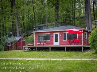 13737 Lower Bayside Dr NE, Belding, MI 48809