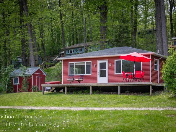 13737 Lower Bayside Dr NE, Belding, MI 48809