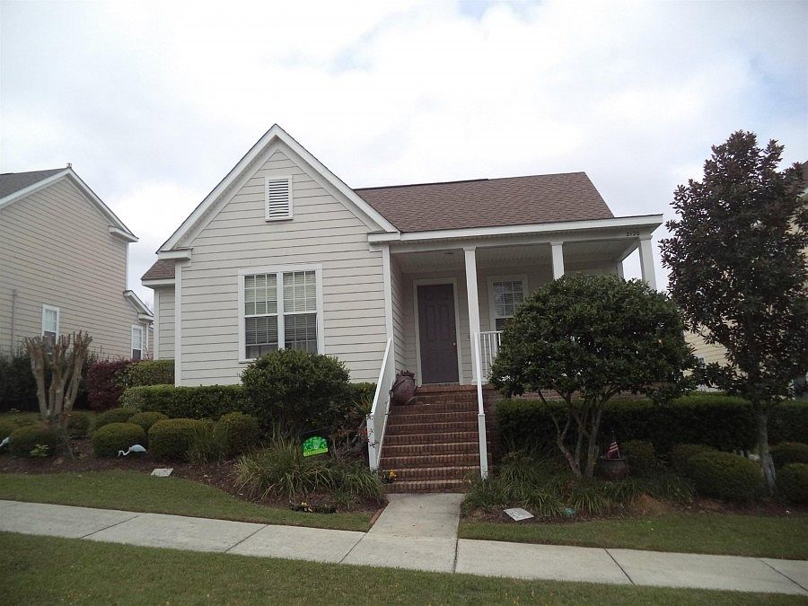 1st image of 2120 Fernleigh Dr
