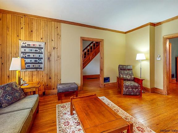 3rd image of 29 Main St