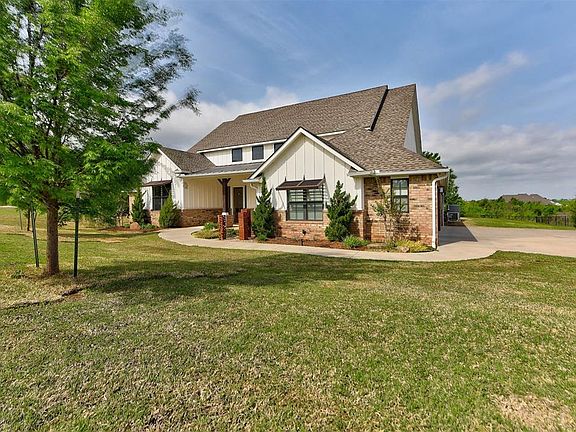 2nd image of 3112 Epora Dr