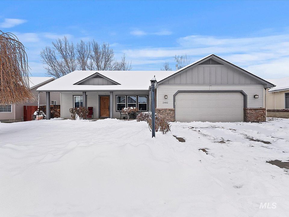 1st image of 2402 Feltham Peak Dr