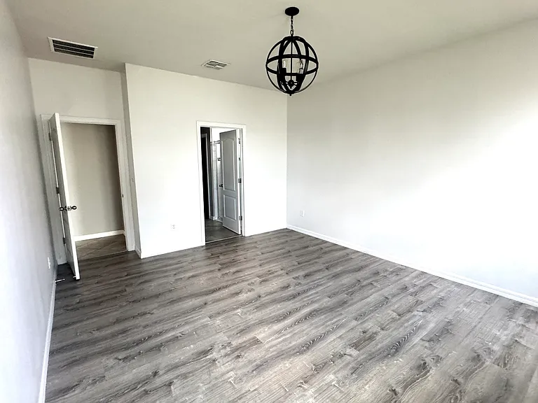 11321 Leland Groves Dr — Photo 25