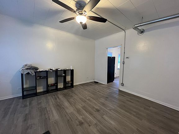 2nd image of 1637 W 21st St #1