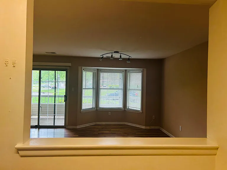 309 Trinity Ct #3 — Photo 35