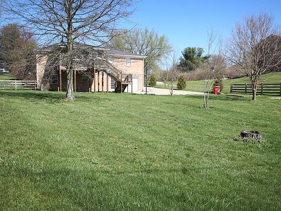 5th image of 157 Virginia Dr #B