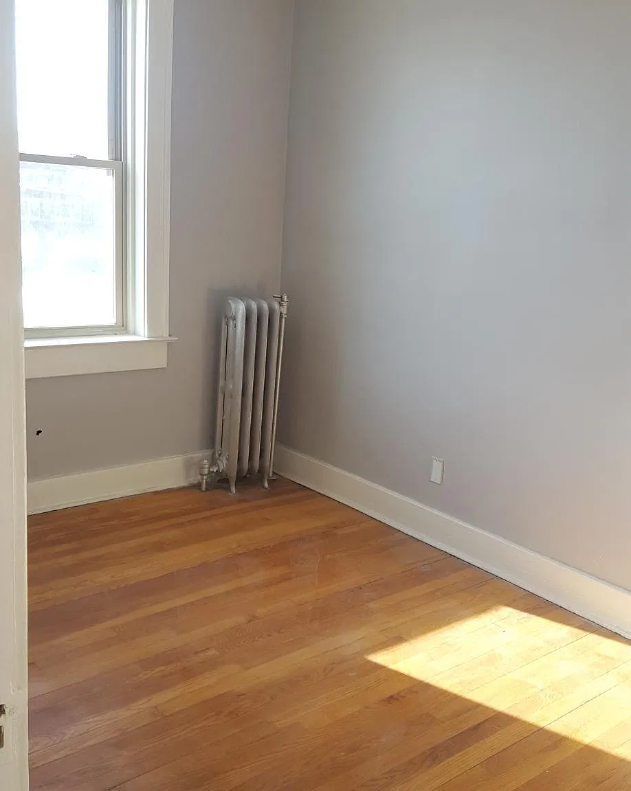 1 bed, 700 sqft, $900 — Photo 3