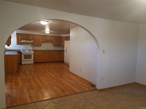 5th image of 1215 Bell Ave