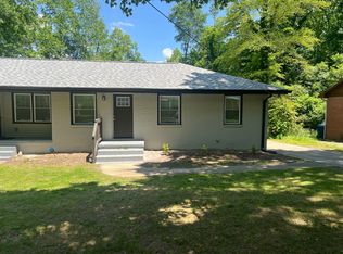 839 & 841 Commodore Dr NW, Atlanta, GA 30318