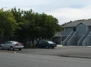 66 SW 3rd St APT 10, Madras, OR 97741
