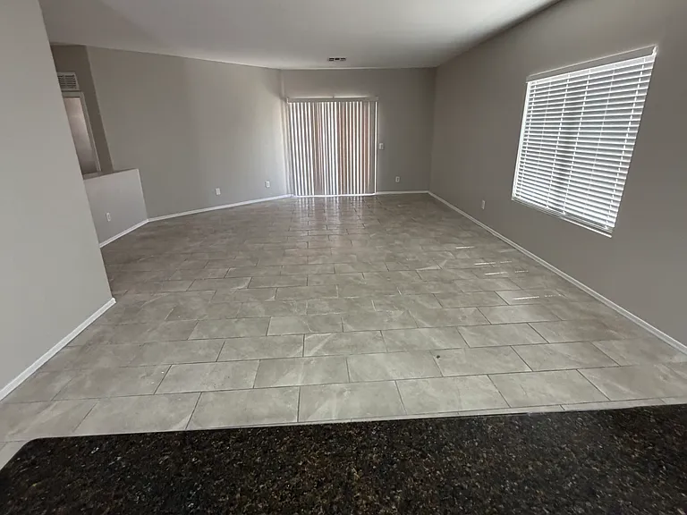 597 W Vekol Ct — Photo 3