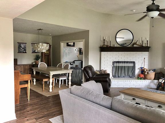 4th image of 431 Cambria Dr