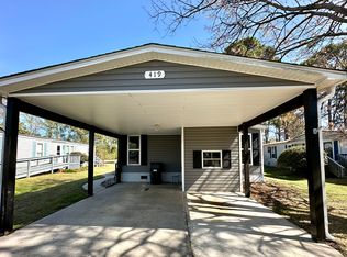 419 Quartermaster Ct, Hampstead, NC 28443