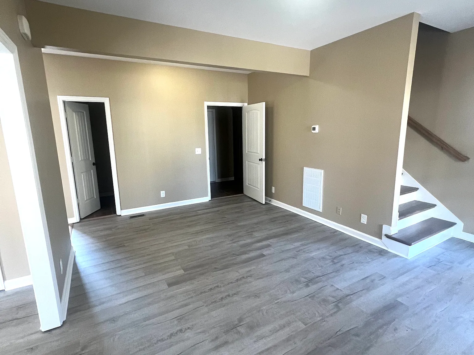 3 bed, 2.5 bath, 1632 sqft, $1,800 — Photo 3