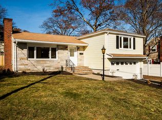 20 Greenwood Rd, Lynnfield, MA 01940