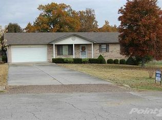 5705 Cedar Ridge Dr, Poplar Bluff, MO 63901