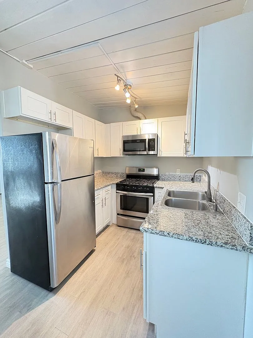 4533 Contour Blvd. — Photo 4