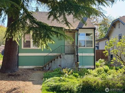 12046 Dayton Avenue N, Seattle, WA, 98133