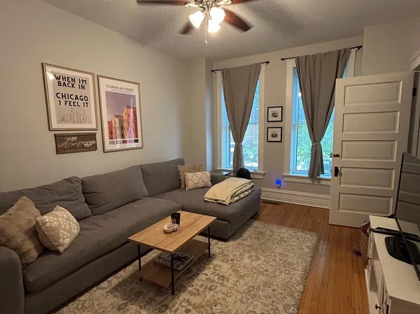 1617 W Cornelia Ave #1, Chicago, IL 60657
