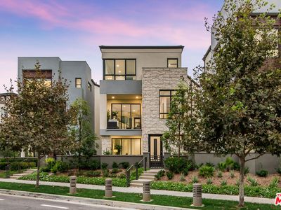 12693 W Bluff Creek Dr, Playa Vista, CA, 90094