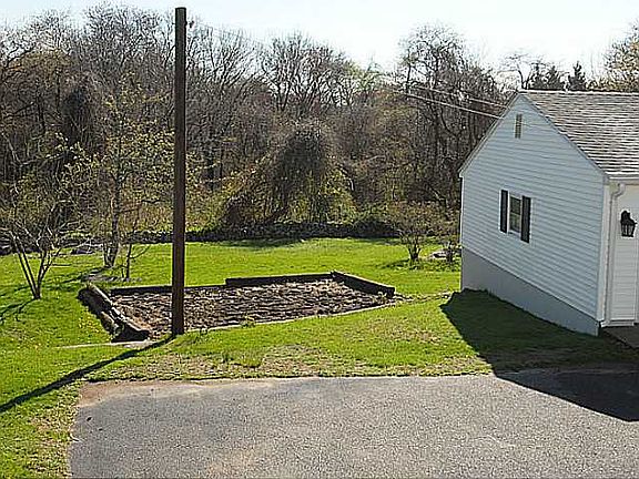 3rd image of 16 Harrison Ave
