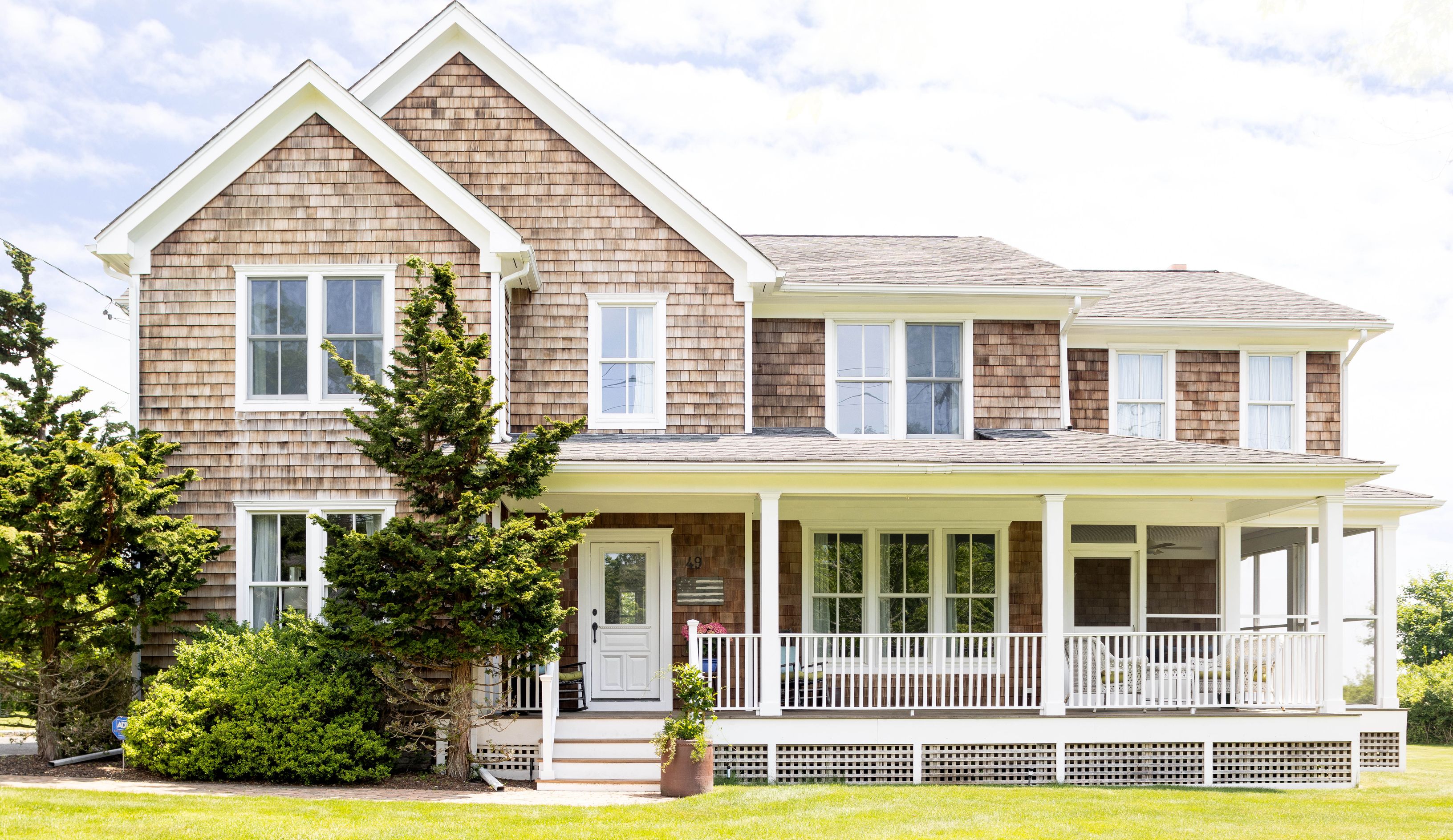 49 Atlantic Ave, East Moriches, NY 11940 Out East