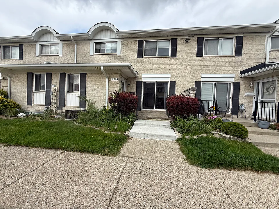41803 Langley Dr
