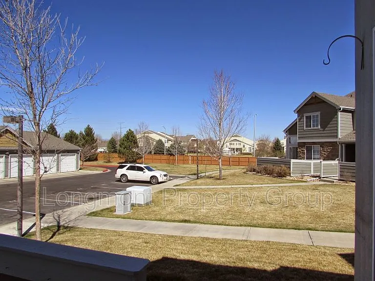 805 Summer Hawk Dr #F-33 — Photo 2