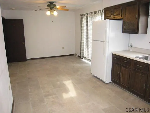 1405 Ocala Ave — Photo 3