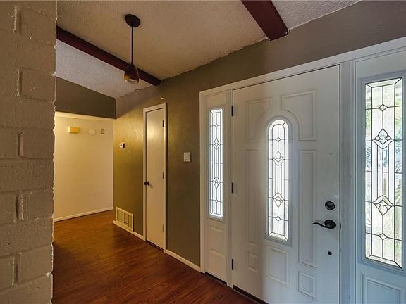 4th image of 626 Michael Dr
