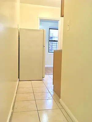 Rented by New York Residence | media 32