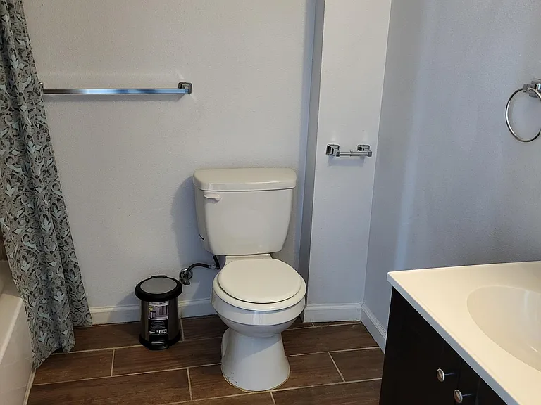 3401 Belfort Ave — Photo 8