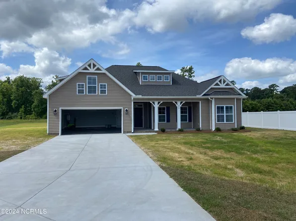 999 Buckley Drive, Grimesland, NC 27837