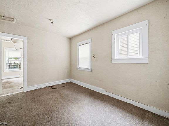 15th image of 10022 Adams Ave